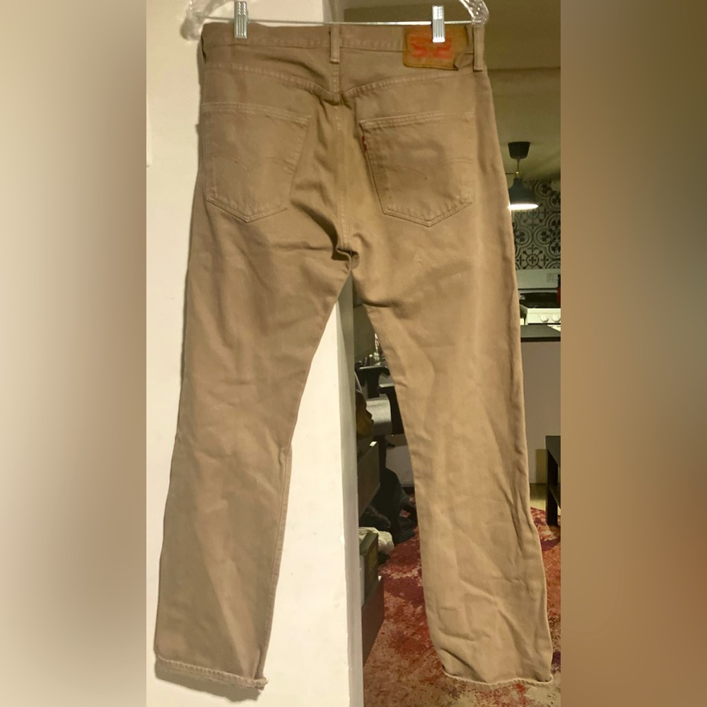 Like New! Levi’s Tan 501 Men’s Jeans W31xL32